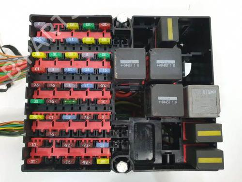 Fuse box FORD FIESTA V (JH_, JD_) 1.6 TDCi | BP6852557E1 