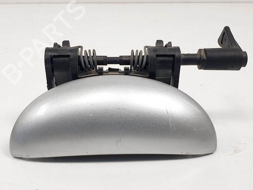 rear-left-exterior-door-handle-peugeot-206-2l_-2m_-14-i-2lkfwa-2mkfwa-2009-2010-2011-2012-2013-13510801 main image