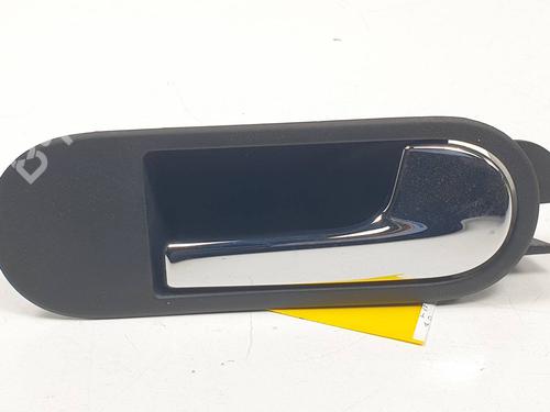 Used Front right interior door handle Front right interior door handle VW GOLF PLUS V (5M1, 521) 2.0 TDI (140 hp) 34512173 34512173