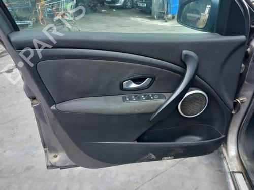 Rear right window mechanism RENAULT MEGANE III Grandtour (KZ0/1) 1.9 dCi (KZ0J, KZ0N, KZ1S) | BP27885544C25 