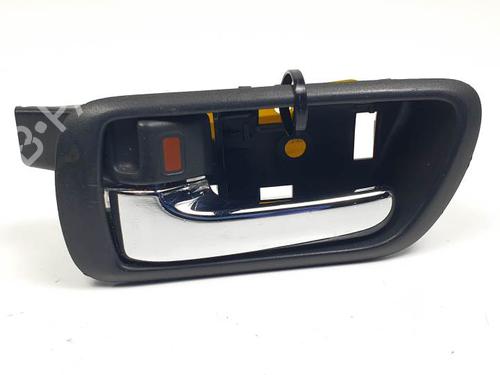Used Front left interior door handle TOYOTA COROLLA Verso (ZER_, ZZE12_, R1_) 2.0 D-4D (CUR10_, CUR10R) (116 hp) 25000231