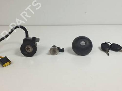 Used Electronic module RENAULT CLIO II (BB_, CB_) 1.5 dCi (B/CB07) (65 hp) 30525120