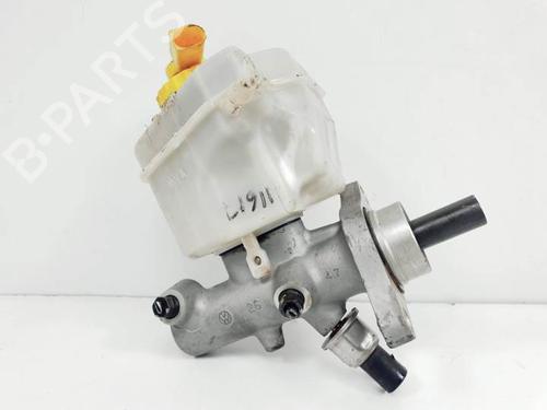 Used Brake master cylinder VW TOUAREG (7LA, 7L6, 7L7) 5.0 V10 TDI (313 hp) 15261436