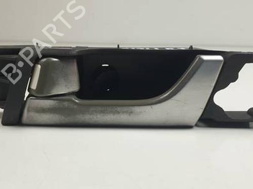 Venstre fortil invendig håndtag CHEVROLET CAPTIVA (C100, C140) 2.0 D (150 hp) 30959024
