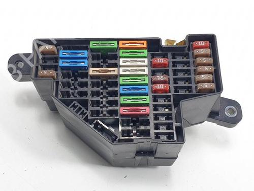 Used Fuse box Fuse box SEAT LEON (1P1) 1.9 TDI (105 hp) 12832561 12832561