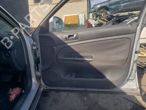 Højre fortil elrude kontakt VW PASSAT B5.5 (3B3) 1.9 TDI | BP18018595I26 