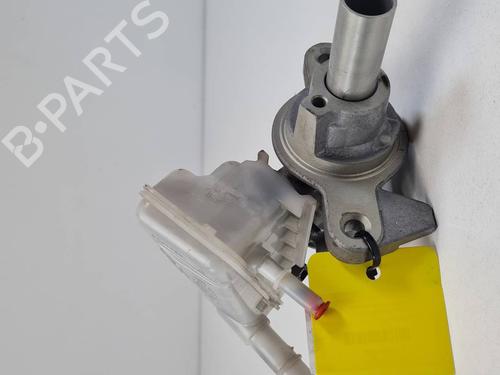 brake-master-cylinder-ford-fiesta-vi-cb1-ccn-2008-35720427 main image