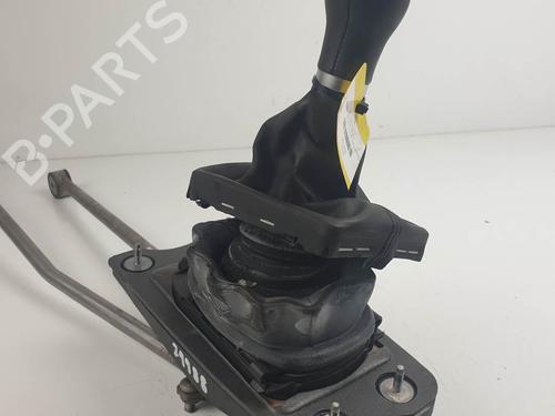Used Gear lever AUDI A4 B8 (8K2) 2.0 TDI (143 hp) 24340739