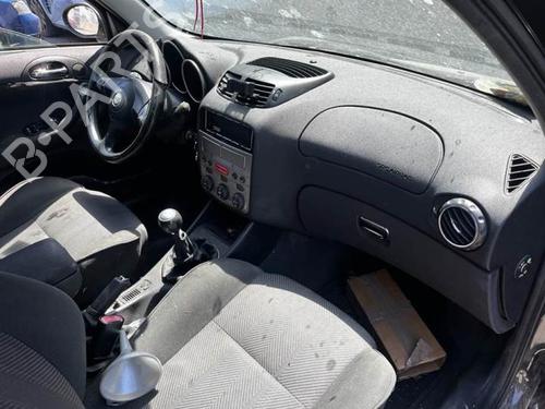 Maniglia interna anteriore sinistra ALFA ROMEO 147 (937_) 1.9 JTD (937.AXD1A, 937.BXD1A, 937.AXV1A, 937.BXB1A,... | BP13328624I13 