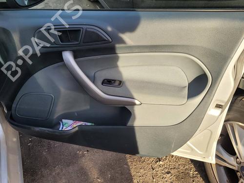Left front indicator FORD FIESTA VI (CB1, CCN) 1.6 TDCi | BP37668578C32 - Image 32