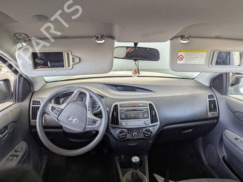 Right front window switch HYUNDAI i20 I (PB, PBT) 1.2 | BP37533377I26 - Image 9