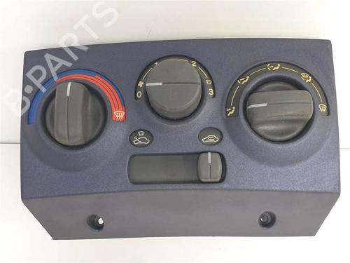 Used Climate control Climate control FIAT PUNTO (176_) 60 1.2 (176AP, 176AR, 176AQ, 176BB) (60 hp) 10632700 10632700