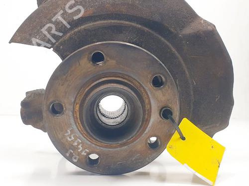Used Left front steering knuckle VW TRANSPORTER T4 Van (70A, 70H, 7DA, 7DH) 2.4 D (78 hp) 17661425