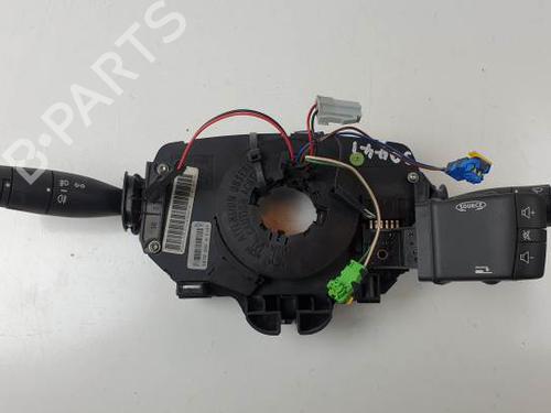 Commande de phare RENAULT MEGANE II (BM0/1_, CM0/1_) 1.5 dCi (BM1E, CM1E) (106 hp) 28498818