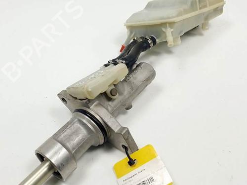 Used Brake master cylinder MERCEDES-BENZ VITO / MIXTO Van (W639) [2003-2025]  6843891