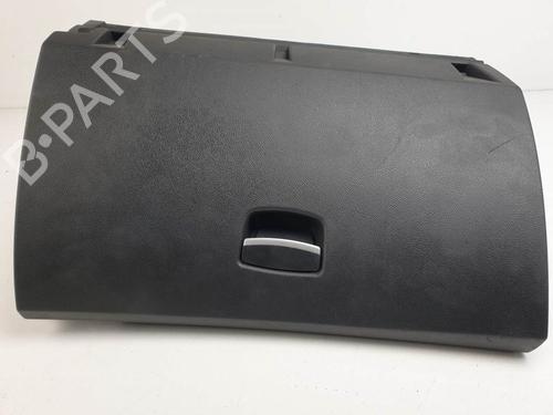 Used Glove box Glove box RENAULT LAGUNA III Grandtour (KT0/1) 1.5 dCi (KT0A, KT0R, KT02) (110 hp) 24934949 24934949