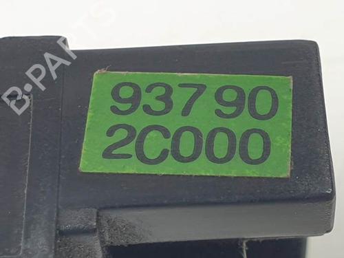 Warning switch HYUNDAI COUPE II (GK) 1.6 16V | BP24339349I22 