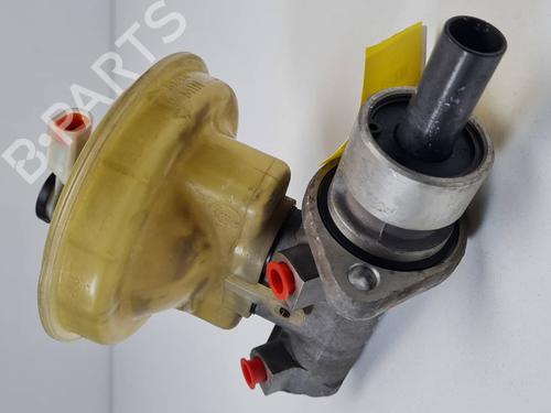 Used Brake master cylinder Brake master cylinder VW CADDY II Box Body/MPV (9K9A) 1.9 SDI (64 hp) 35720488 35720488