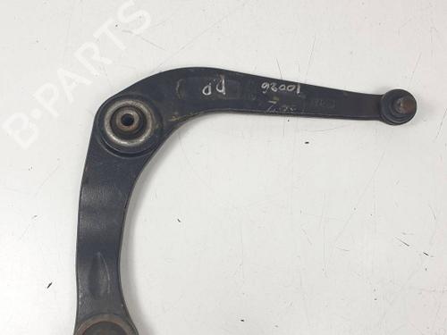 Used Right front suspension arm Right front suspension arm PEUGEOT 206+ (2L_, 2M_) 1.1 (60 hp) 40488367 40488367
