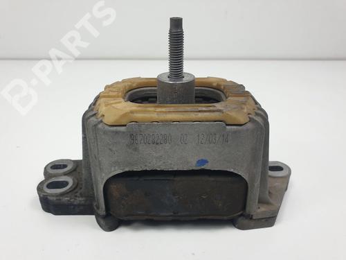 Used Engine mount Engine mount PEUGEOT 508 I (8D_) 2.0 HDi Hybrid4 AWC (163 hp) 10648100 10648100