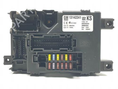 Used Fuse box OPEL CORSA D (S07) 1.7 CDTI (L08, L68) (125 hp) 28060930