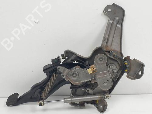 Used Hand brake Hand brake KIA CARENS III MPV (UN) 2.0 CRDi 140 (140 hp) 11707973 11707973