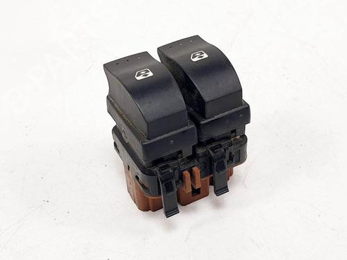 Used Left front window switch Left front window switch RENAULT LAGUNA II (BG0/1_) 2.0 16V (BG00, BG0K, BG0P, BG0W) (135 hp) 6860020 6860020
