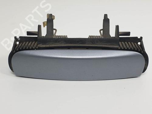 front-right-exterior-door-handle-audi-a4-b6-8e2-25-tdi-quattro-4b0839885-2000-2001-2002-2003-2004-2005-11090049 main image