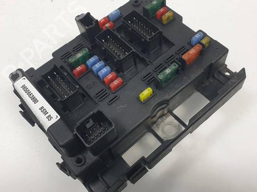Used Fuse box Fuse box PEUGEOT 307 SW (3H) 2.0 HDi 135 (136 hp) 34514992 34514992