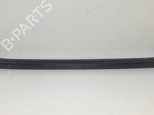 Used Front bumper reinforcement Front bumper reinforcement 24989374 24989374