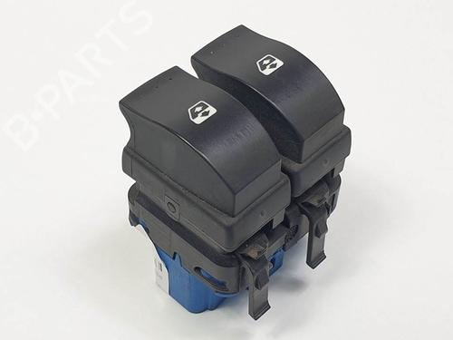 Used Left front window switch Left front window switch RENAULT GRAND SCÉNIC II (JM0/1_) 1.5 dCi (JM1E) (106 hp) 12391264 12391264