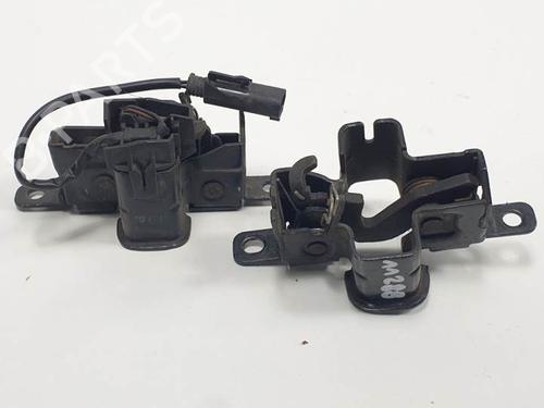 Used Hood lock MERCEDES-BENZ S-CLASS (W221, V221) S 320 CDI (221.022, 221.122) (235 hp) 12507717