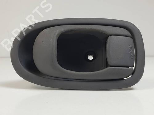 Used Front right interior door handle Front right interior door handle HYUNDAI LANTRA II (J-2) 1.6 16V (114 hp) 35720501 35720501