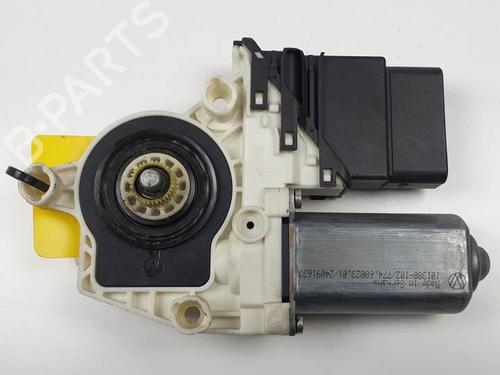 Rudehejsemotor bagstkærm højre SEAT LEON (1M1) 1.9 TDI | BP27554089E22 