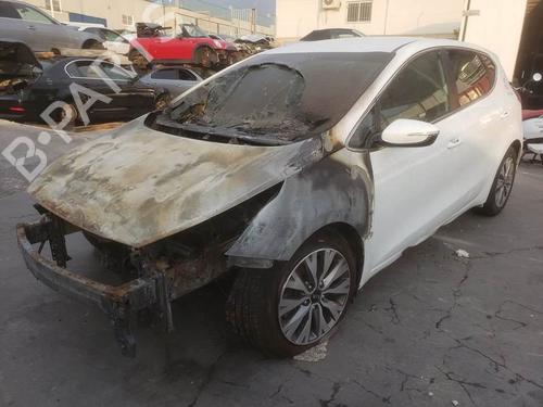 Warning switch KIA CEE'D (JD) 1.0 T-GDI | BP30313347I22 - Image 16