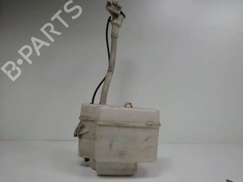 Used Windscreen washer tank LAND ROVER RANGE ROVER III (L322) 3.6 D 4x4 (272 hp) 8271672