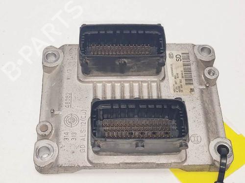 Used Engine control unit (ECU) Engine control unit (ECU) OPEL CORSA C (X01) 1.2 (F08, F68) (75 hp) 19394585 19394585