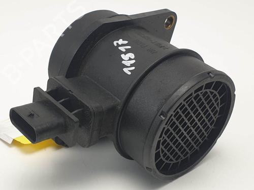 Used Mass air flow sensor Mass air flow sensor 21082975 21082975