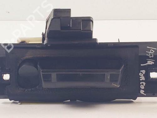 Used Tailgate handle Tailgate handle PEUGEOT 206 Hatchback (2A/C) 1.4 LPG (75 hp) 18537149 18537149