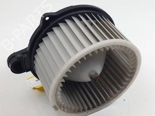 Used Heater blower motor HYUNDAI i30 Estate (GD) 1.6 CRDi (110 hp) 29581684