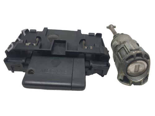 electronic-module-renault-megane-ii-saloon-lm01_-2003-38284268 main image