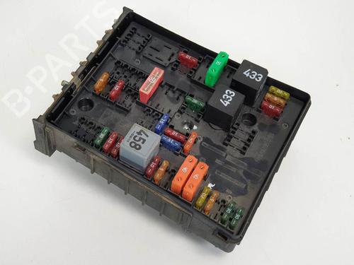 Used Fuse box Fuse box VW CADDY III MPV (2KB, 2KJ, 2CB, 2CJ) 1.9 TDI (105 hp) 6861395 6861395