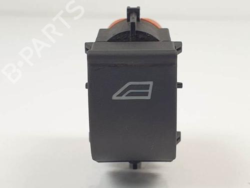 hyre-foran-elrute-bryter-ford-transit-connect-mpv-2013-25286124 main image