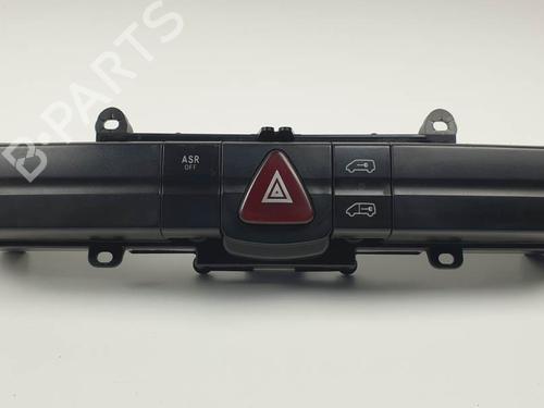 Used Warning switch Warning switch MERCEDES-BENZ SPRINTER 3,5-t Van (B906) 311 CDI (906.631, 906.633, 906.635, 906.637) (109 hp) 24930069 24930069