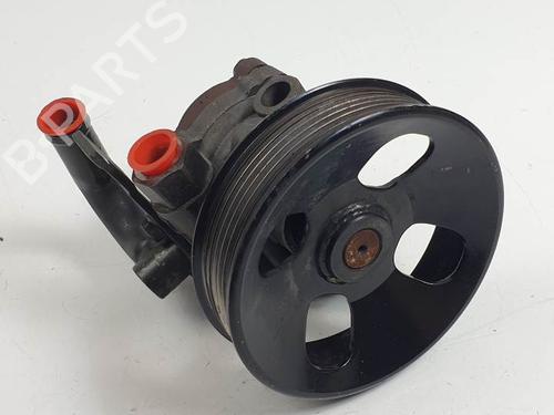 Used Steering pump KIA SORENTO I (JC) 2.5 CRDi 4WD (140 hp) 28178356