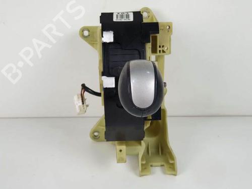 Gear lever HYUNDAI SANTA FÉ II (CM) 2.7 V6 GLS 4x4 | BP7406027M90 