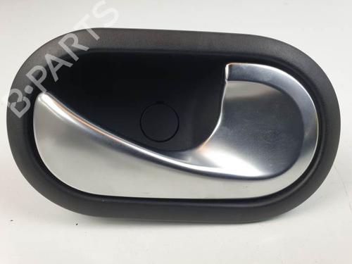 Højre fortil invendig håndtag SMART FORFOUR Hatchback (453) 1.0 (453.042, 453.043) (71 hp) 25119517