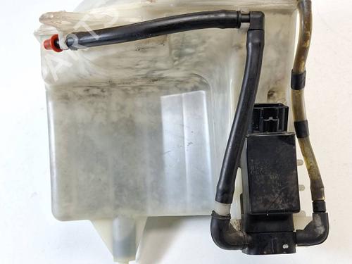 Used Windscreen washer tank Windscreen washer tank TOYOTA COROLLA (_E10_) 1.3 XLI 16V (EE101) (88 hp) 40176855 40176855