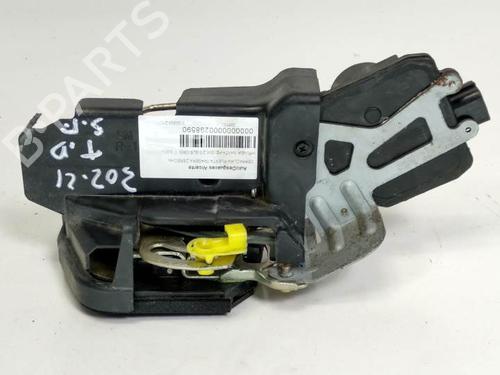 Rear right lock HYUNDAI SANTA FÉ I (SM) 2.0 CRDi 4x4 | BP7117036C99 