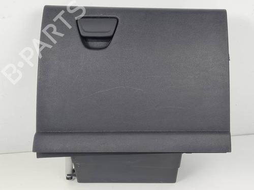 Used Glove box Glove box FORD KUGA II (DM2) 2.0 TDCi 4x4 (163 hp) 30279080 30279080
